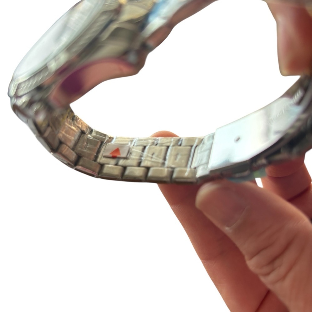 Angel Oyster Dial Ladies Watch - Picture 7 of 11